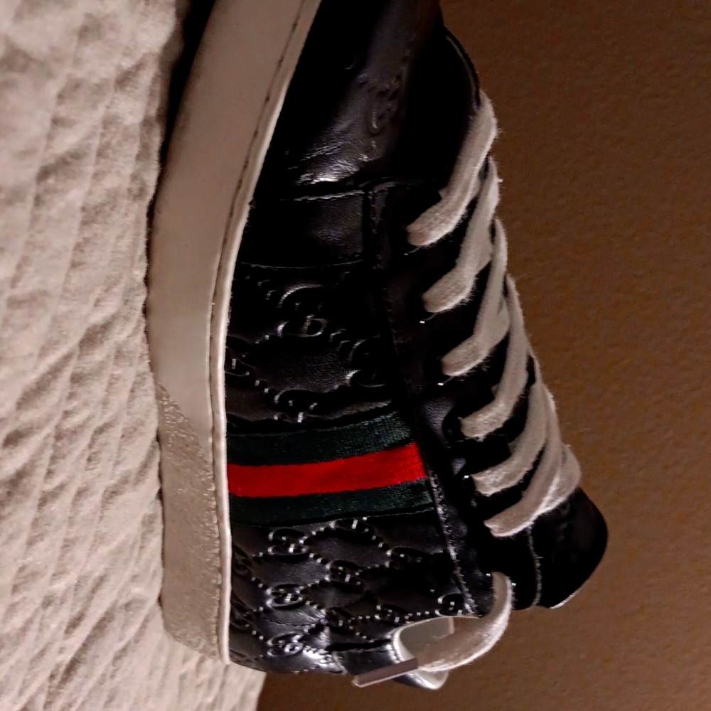 GUCCI SNEAKERS